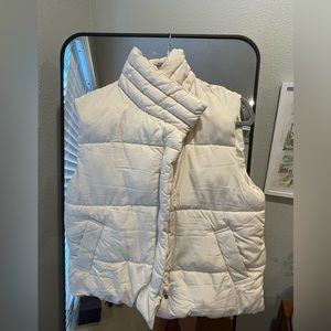 Urban Outfitters puffer vest- off-white. only worn twice